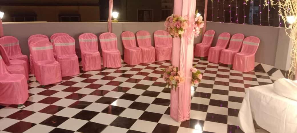 La Cresta Inn Калькутта Экстерьер фото