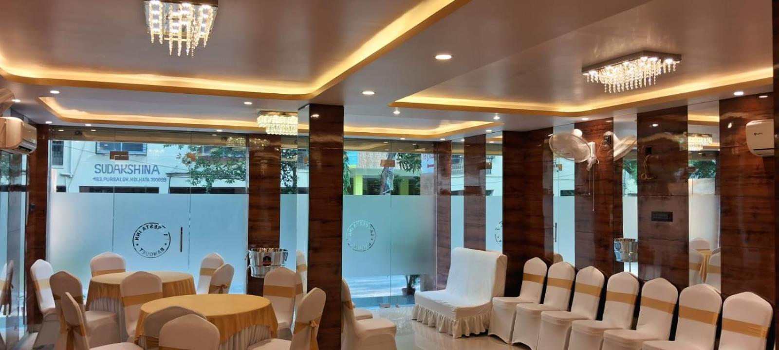 La Cresta Inn Калькутта Экстерьер фото
