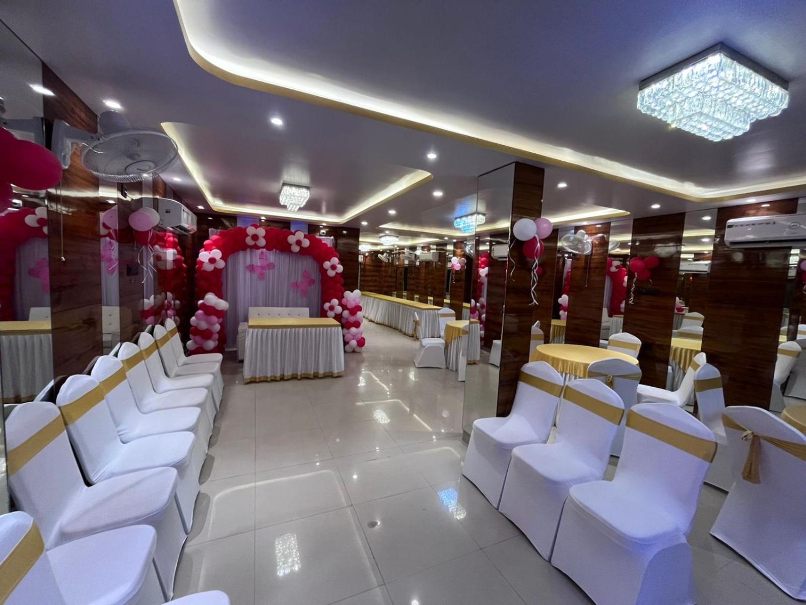La Cresta Inn Калькутта Экстерьер фото
